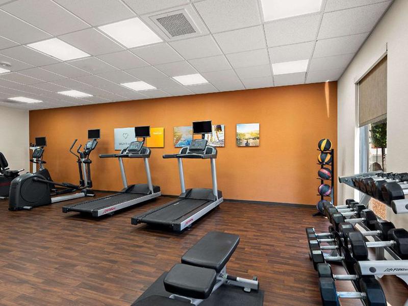 EBF6FEB0474BC7AD122ACFADE6B6499B