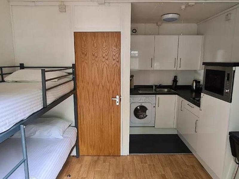 349AD018AE69669DE95FBDCBEB4E75F6