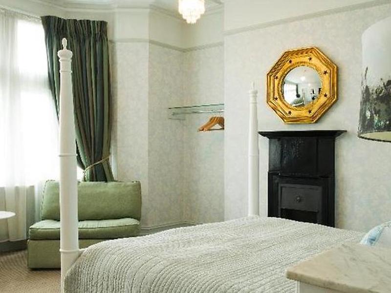 AB941FCF7F60CBF529BD2CE244C24E67