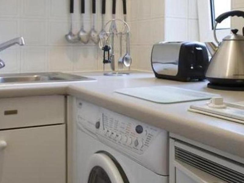 4389B9FB8955BFA8B1C3EF068ACB476C