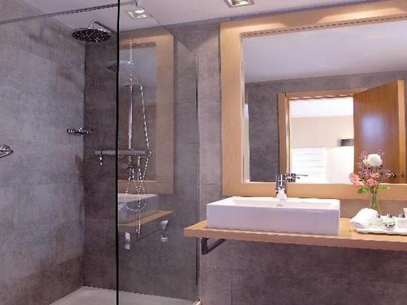 F0BBEA84636C6CED040F1D4638734ED3