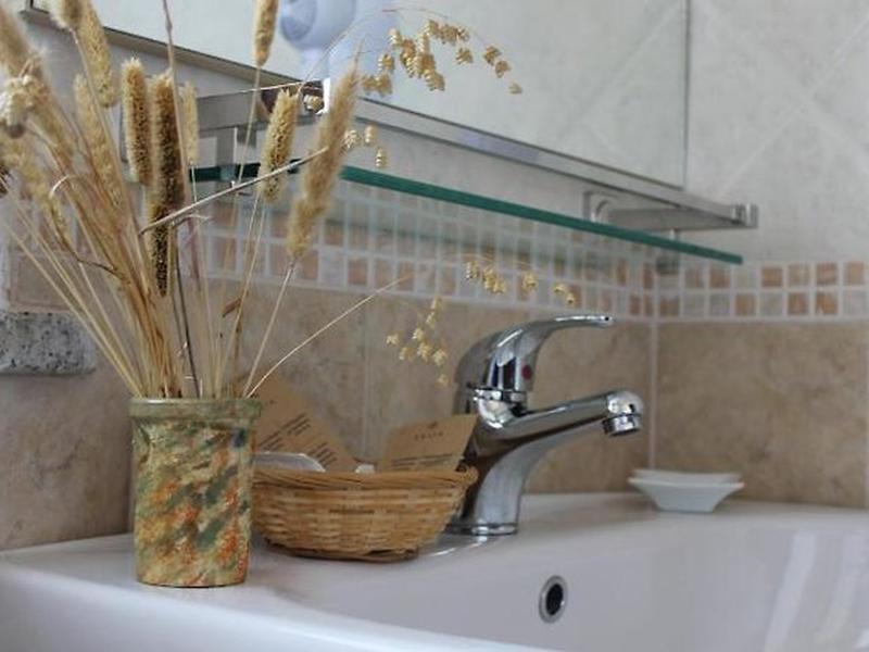 822EB3715C806CF11F19EA88F8BA788C