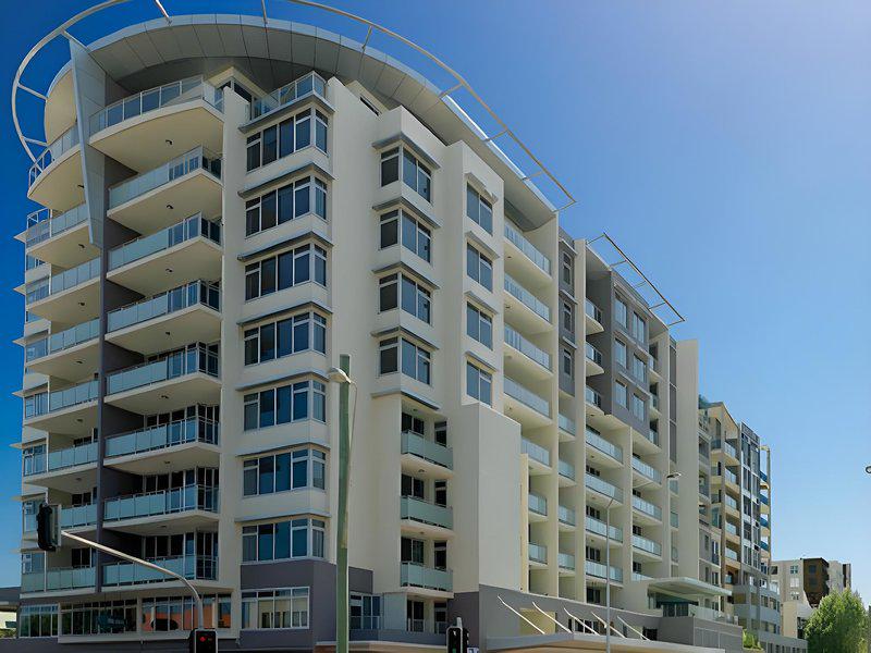 20399160DFD13C77E6F66CDB799FE3E8