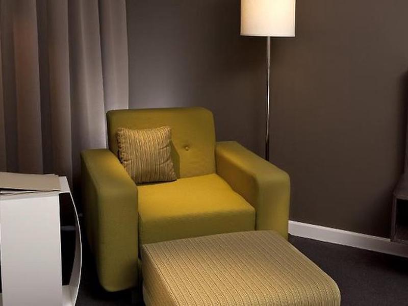 8120DB955130C0903C2735325E2D6238