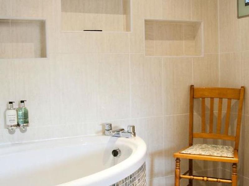 39C38CF22759DF5BE7ED3F2EA148EA86