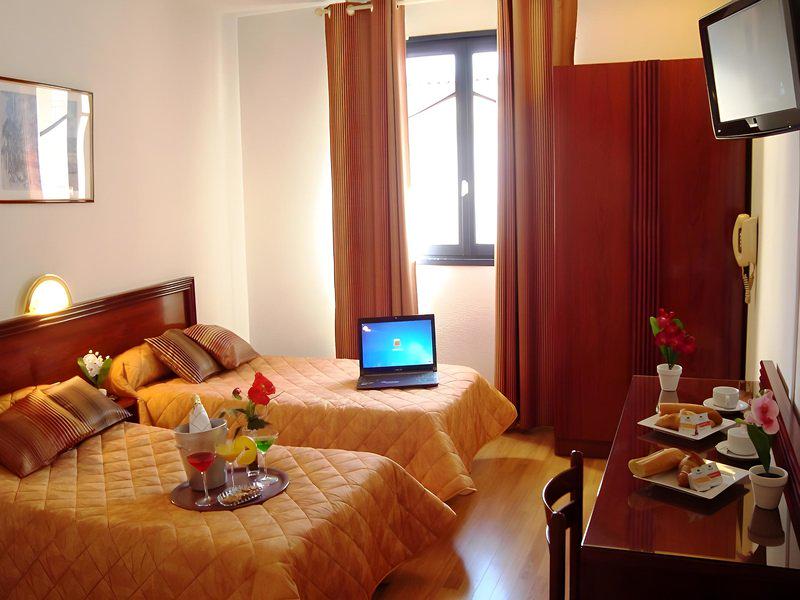 343582D73CF4DC3A9E5BF618BC43484E