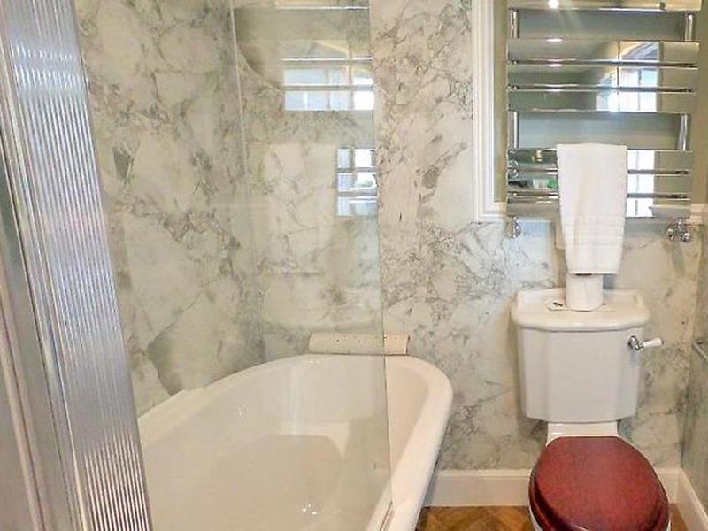 FABFBBFE04DEF2BA6C30460929C0E282