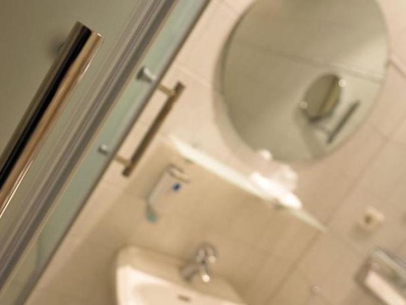 E76437C271278B732A00D22310298811