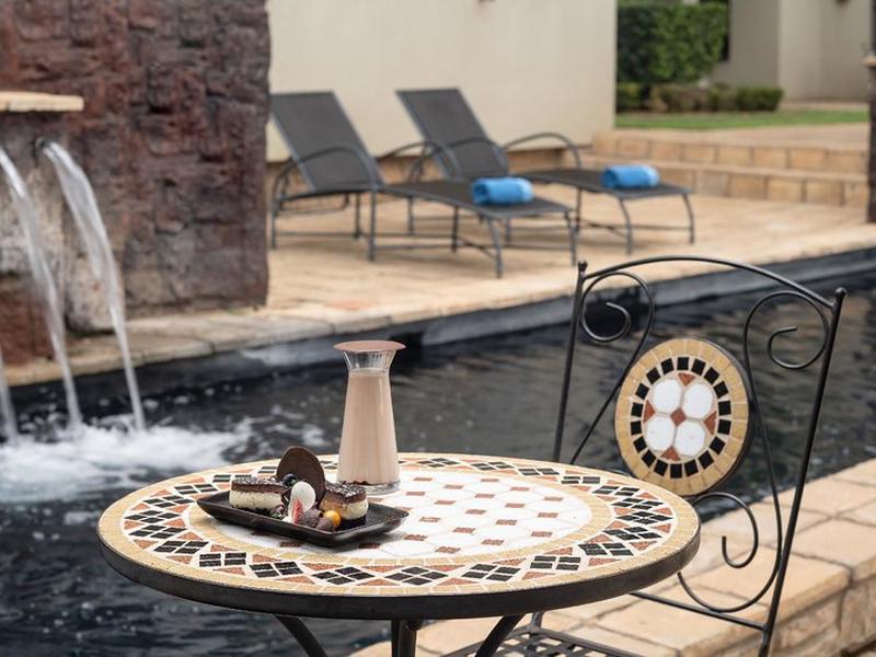 4C6CB1334FB0B945BB31FDEE6AC8A9E1