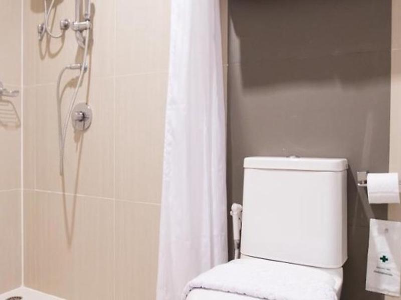 640A365DF8EE7EF31C44CD08835FE65F