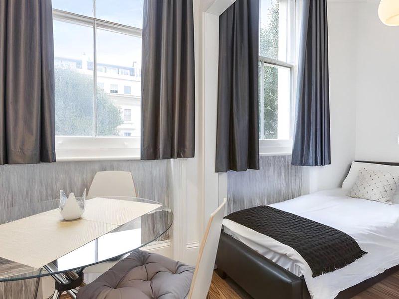 1AAADC121961050E6866D5BD09AD34A9