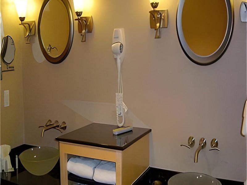 6B5F801D27AB386B78A5994D732C4BB9