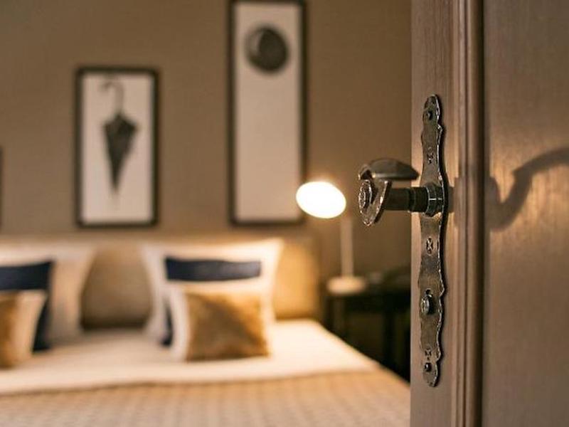 96719FBF4F1687D4193CACB9EEC85715