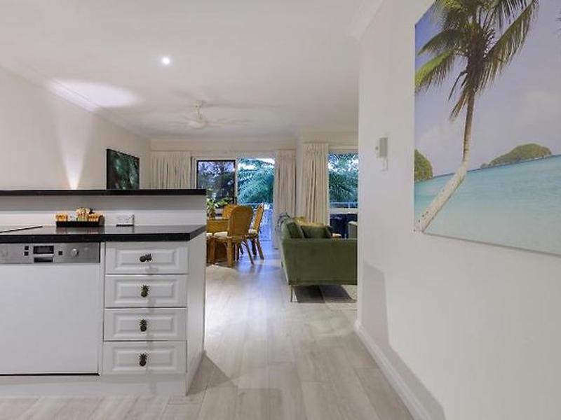 E63E3DF9C4D37C6A659A7BED9C843A11