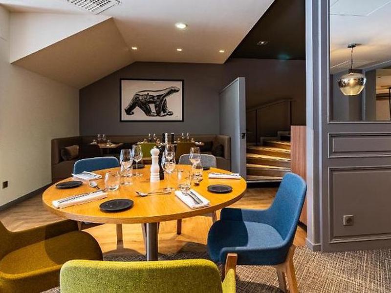 93D331FCDCDBCAA509D50F642D03AFE5