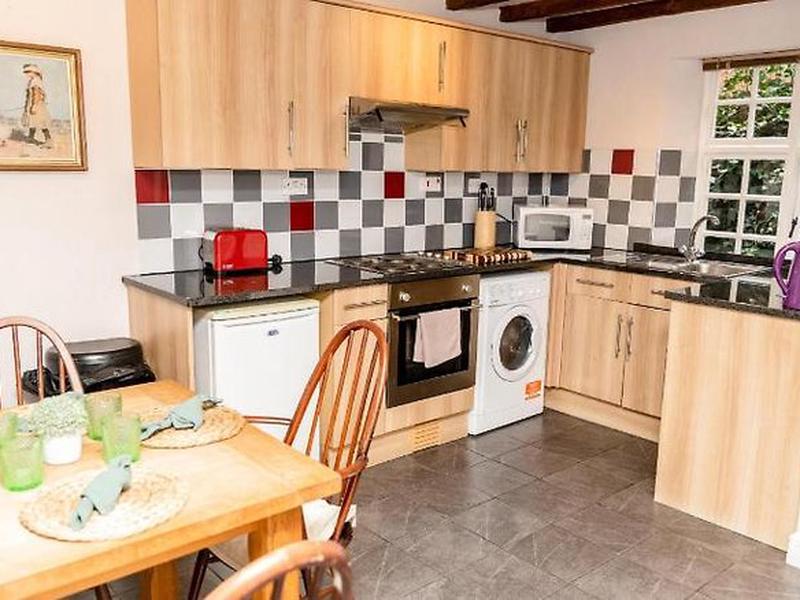 567C6F985465AF1B29A6384623E861CA