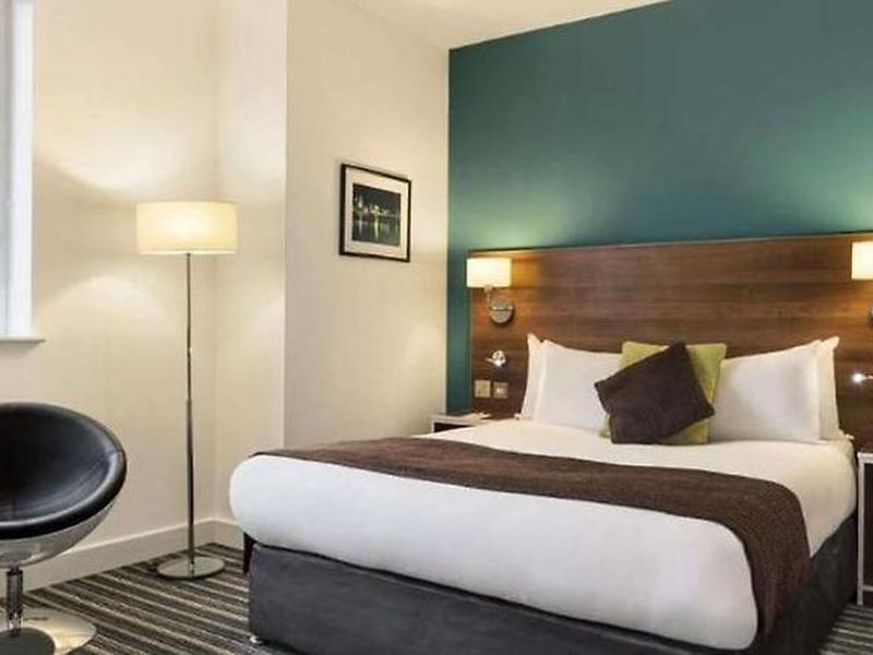 B5479BD49601485D922303B5F295A84E