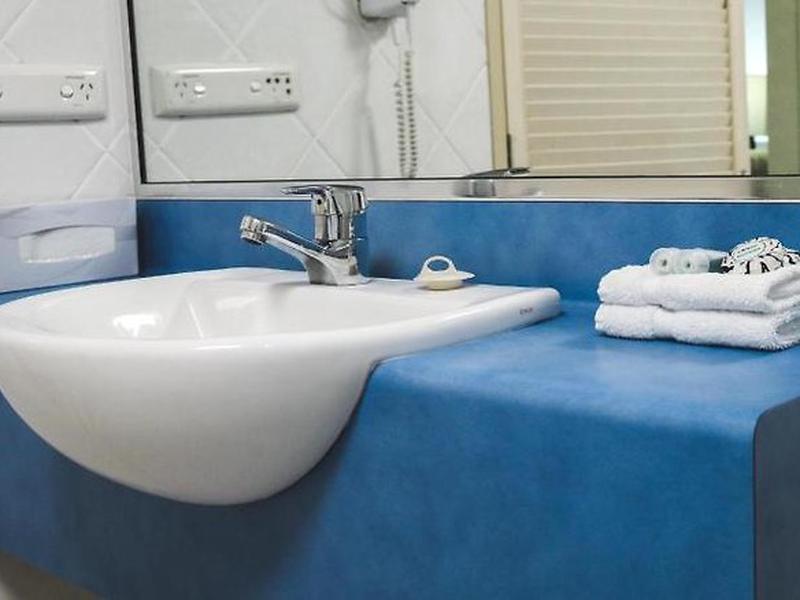 EF032D52CAFCA414DC1565481393F5FF