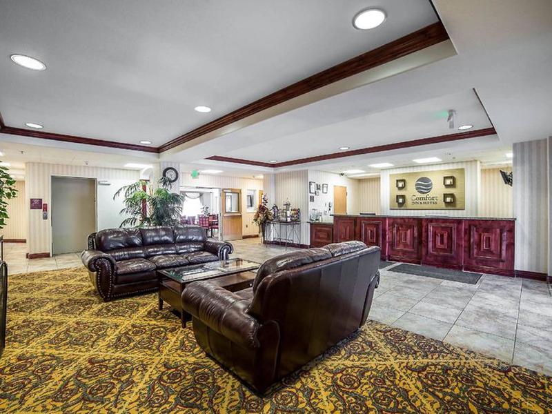 AD818AA7D622DEDF675558F47817F205