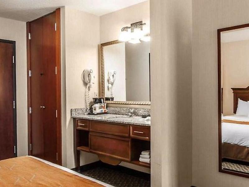 874FEB82D19BFBAA6AC1BE910D2DF9C8