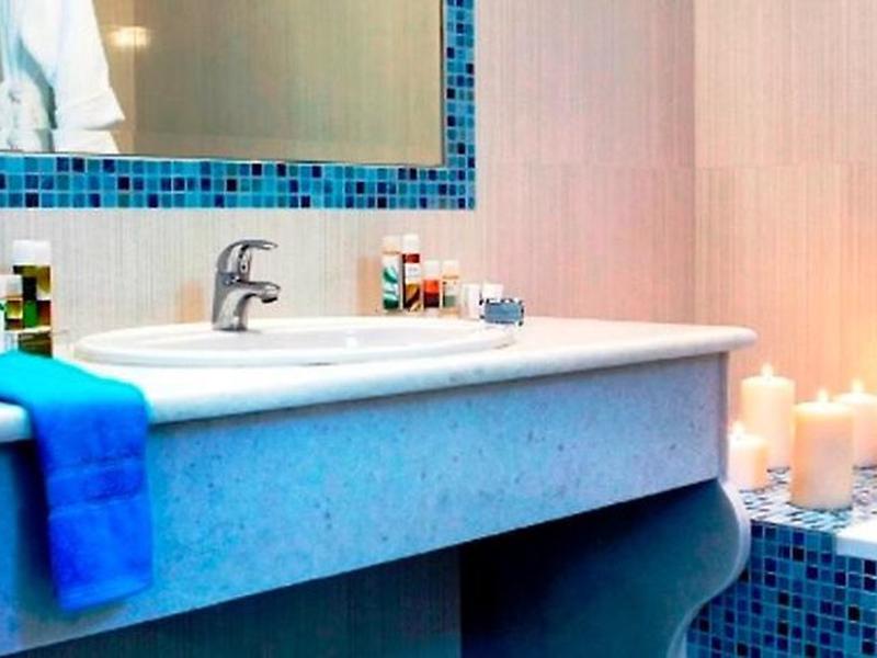 81815CBA744AD9EF546DAC089D127DCB