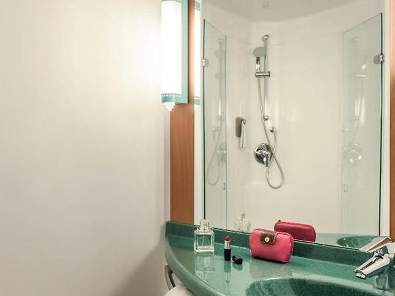 5731F8FF4400E917A89BE9C5A0441162