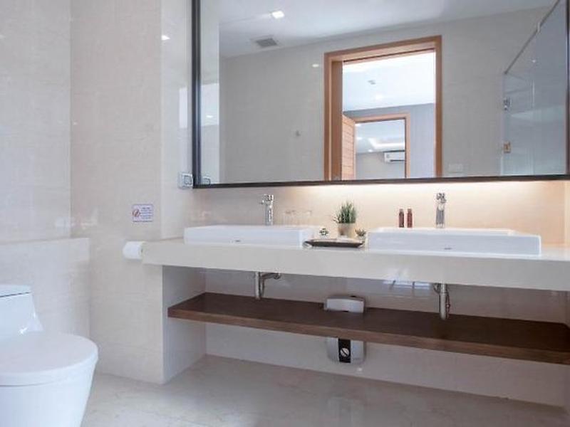 092DC439C7F12F69E83FBDE3A50E8E5D