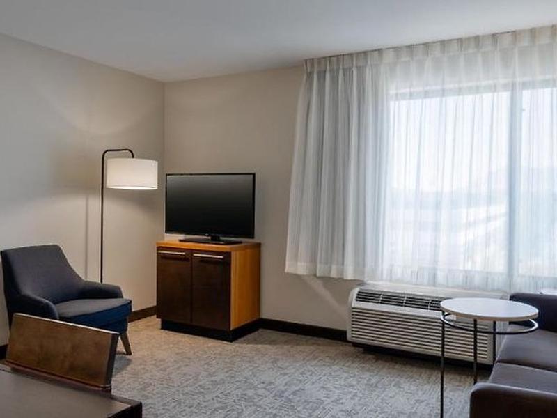 B32837EFA895F675B03C8CFDEA660FF9