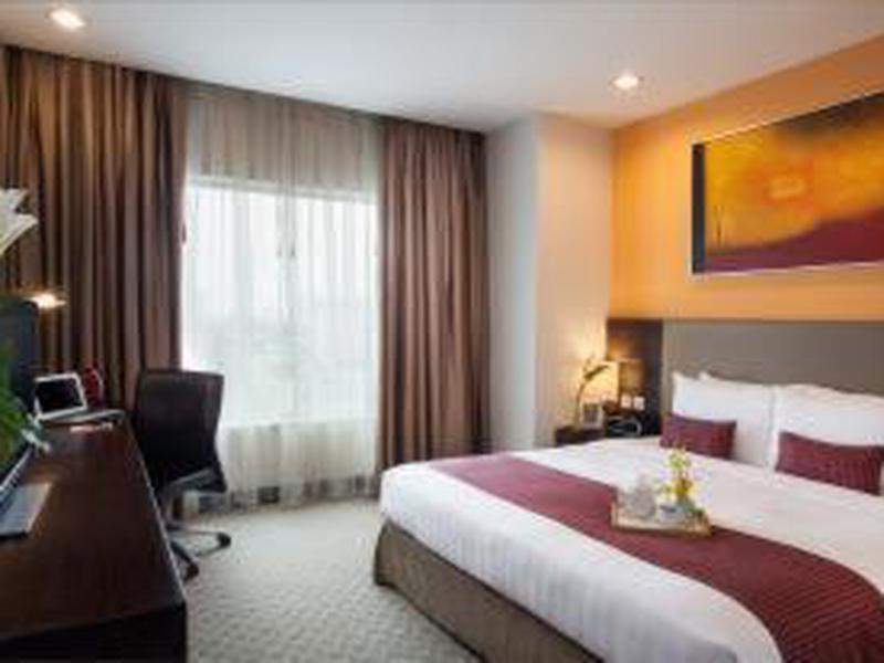 1302F01E12F5E753F8C4D208934BF956