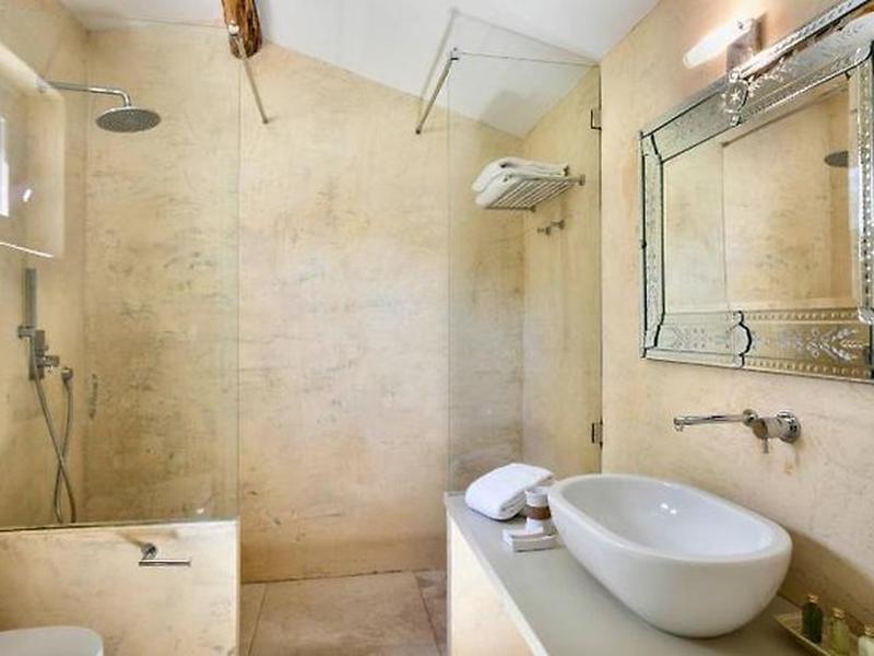 4246258B4B57E9D9EA1F95E22441893B