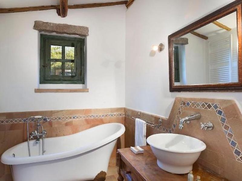 7B1A5B9AC5A40E3FE72A8A55891288A5