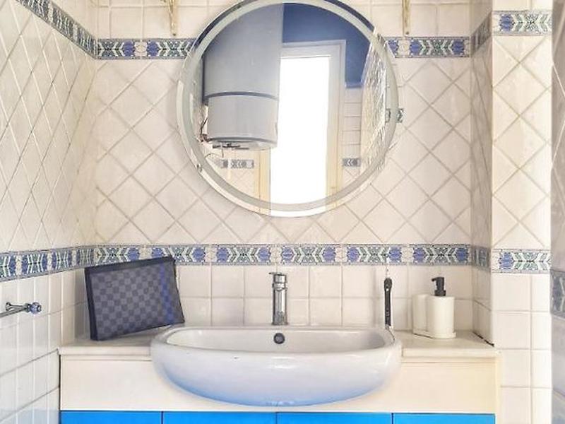 9C35BF6E27DB1EABED94A5CC79B6BE81