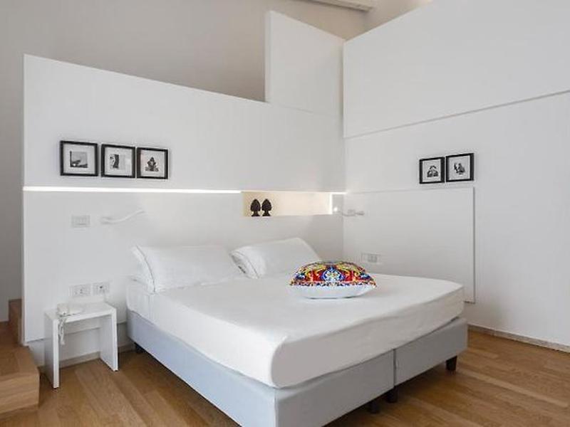 B7F6DCE8E4B022F79198F5E193B459A8