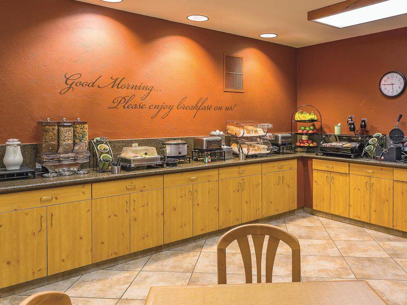 2D5F158EAA1F49FA7258D90818E1D746