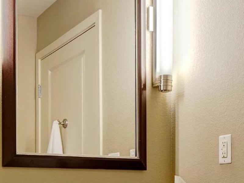 B03F94E743E10340FC5B7B383C3DD31E