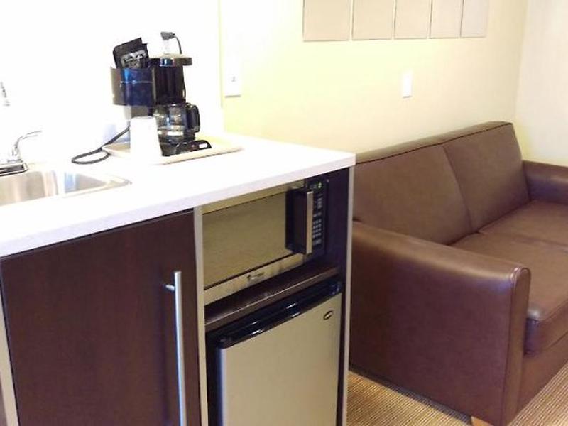 2120A1F737B3BFEAA844BD1213A44819