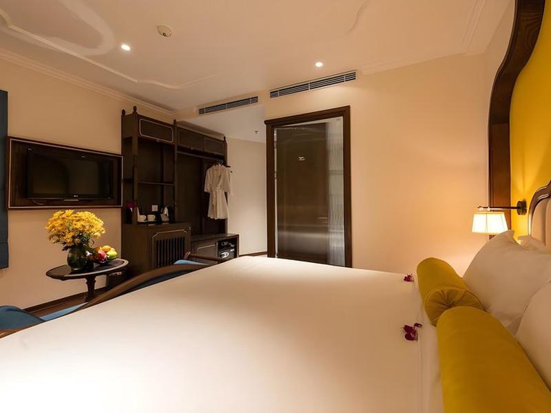 4B0D8C701F85F75A1C58FFDF70A42A25