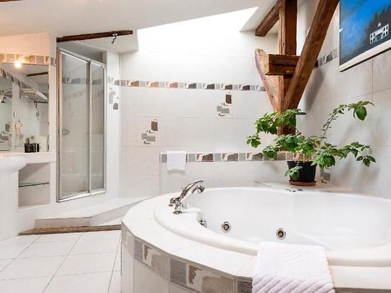 B6CC5A9E7031BB1D644A0186EBF57F67