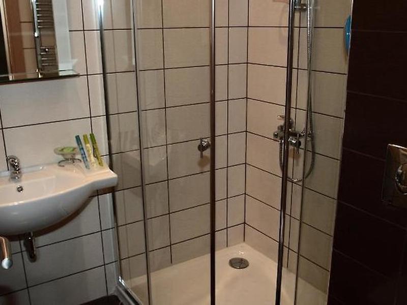 0D1A2C4552B283CA54E57E2A2C5089C6