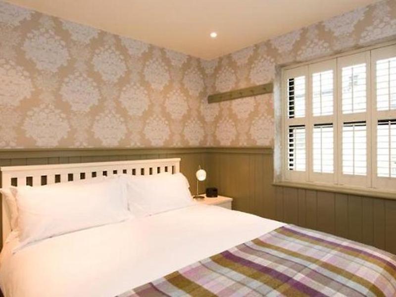 B22EAD013DCFC3B812FAC11EEE9B43B0