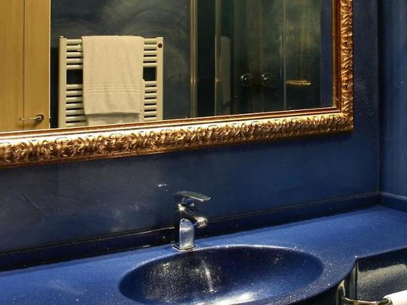 99693CDC282C704B523B47B9B04182CE