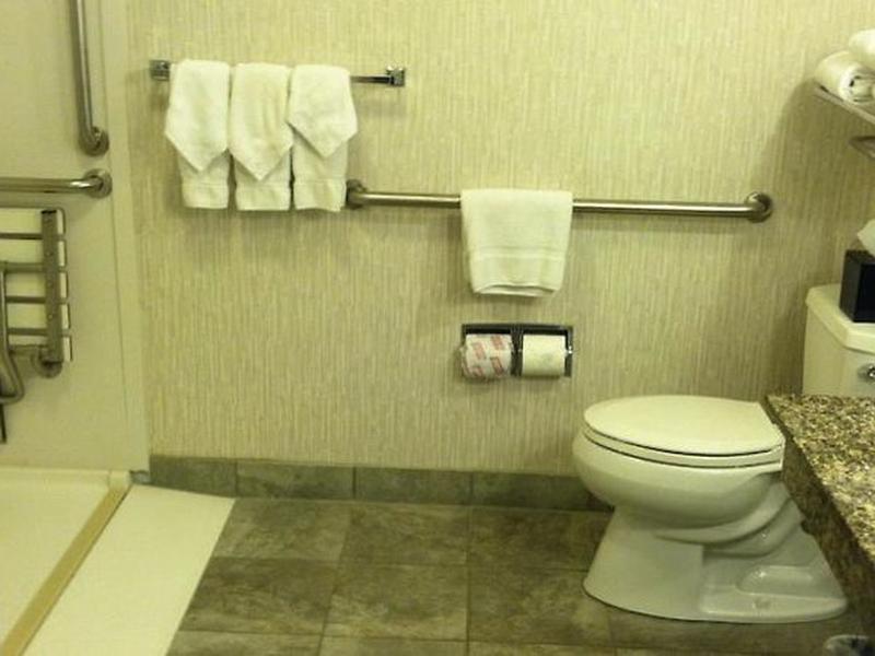 7A5EC3913251258DDED34C2BAEDC36E2