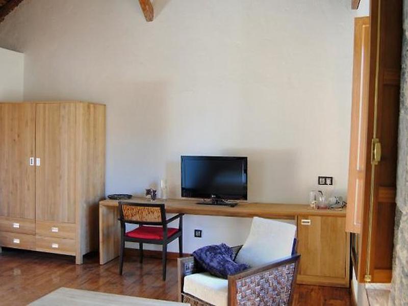 C56495A4C2B7576886A22E9557F6C004