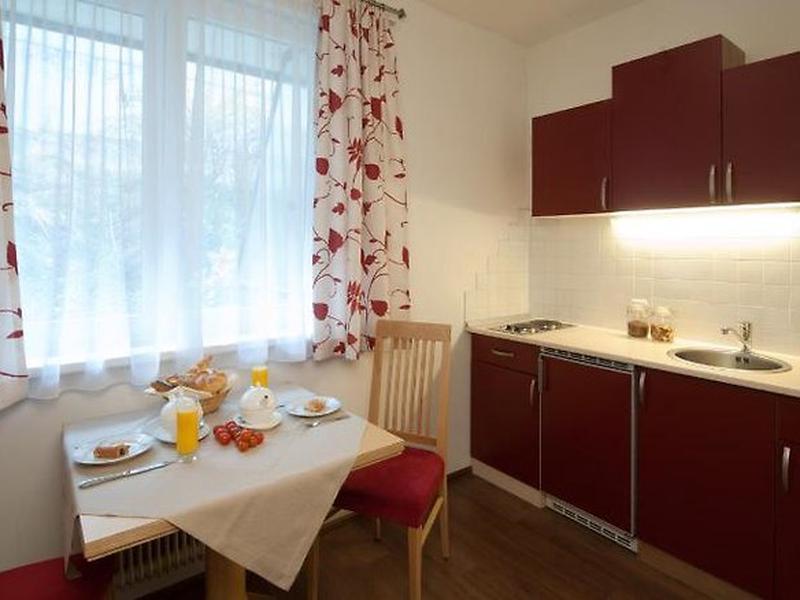 6161C3EF660773EC02A9F4F58758E640