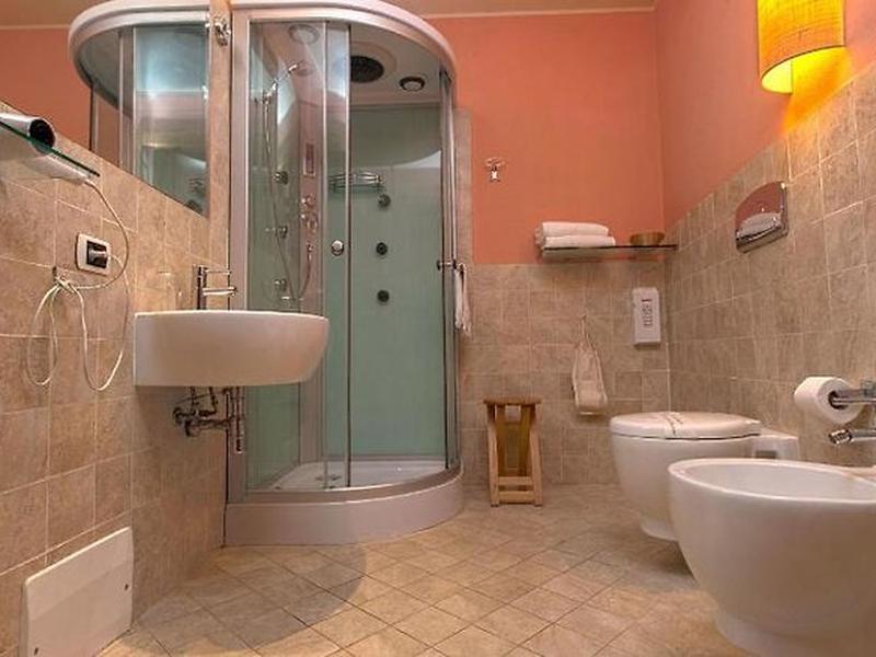 57FB434035DE399AF92D5E35B72A83B8