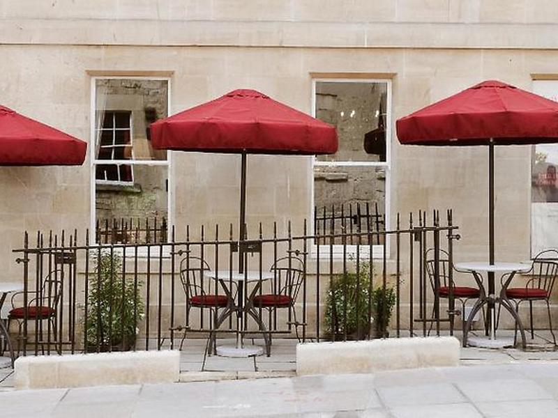 51970DC4FD6230B3F8BA9913247E8C77