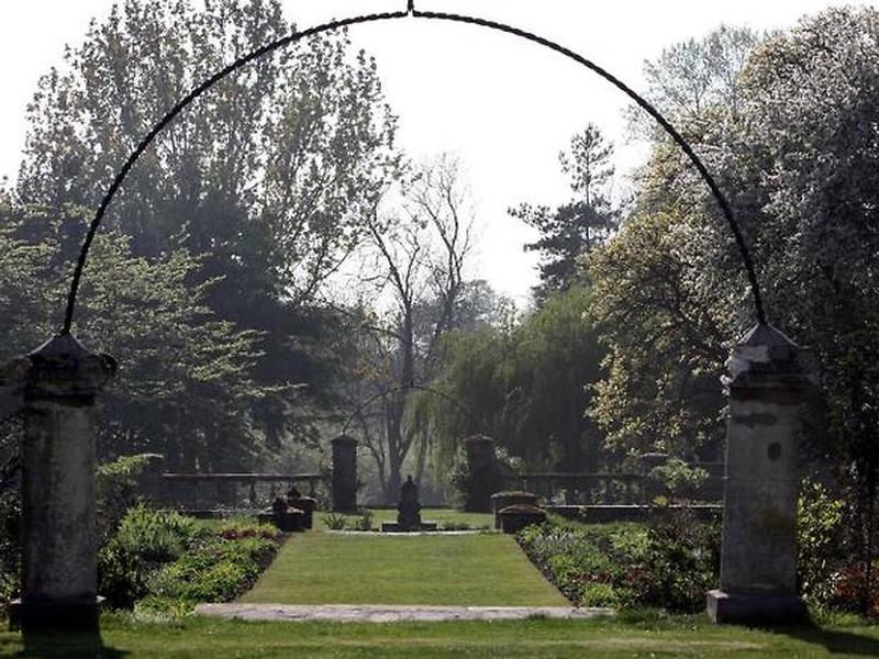 29CDCE65F8A3B30285D79B0FF68D7E4B