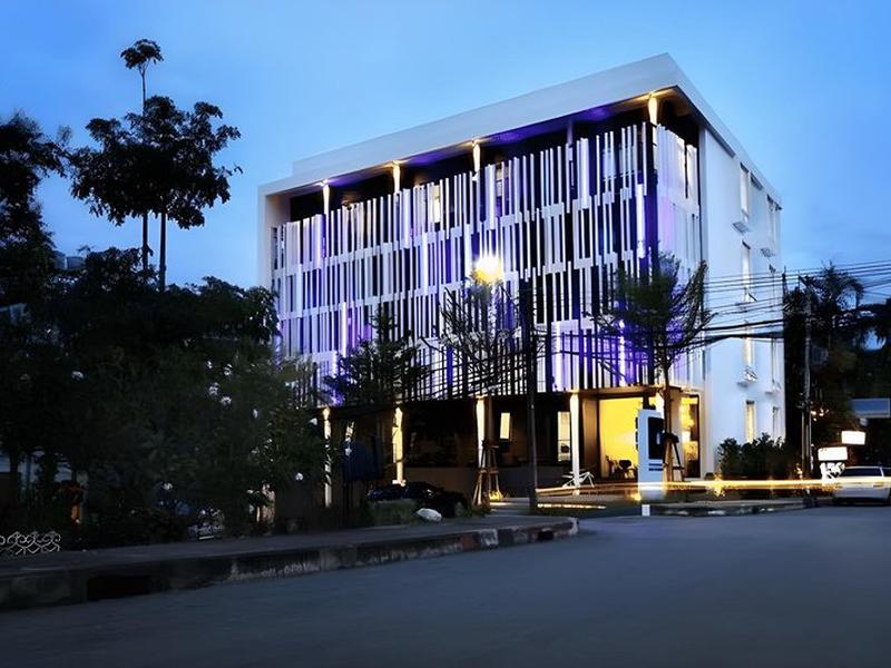 15D11A354AE3381129EAD9348C27A6B9