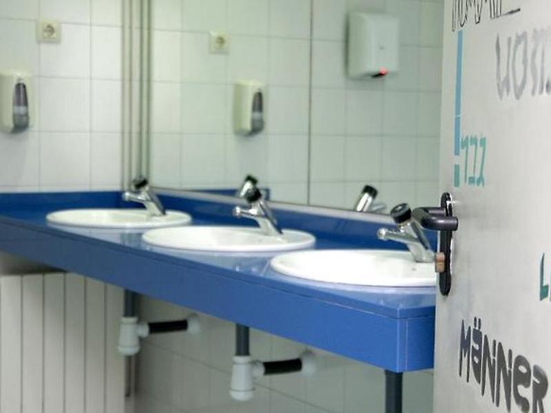 BB6CBF94442E6FF6609063C8554D2407