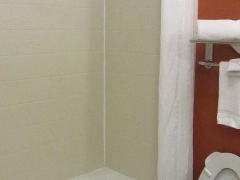 D46703C2E99C22B440D76E35AC227C9B